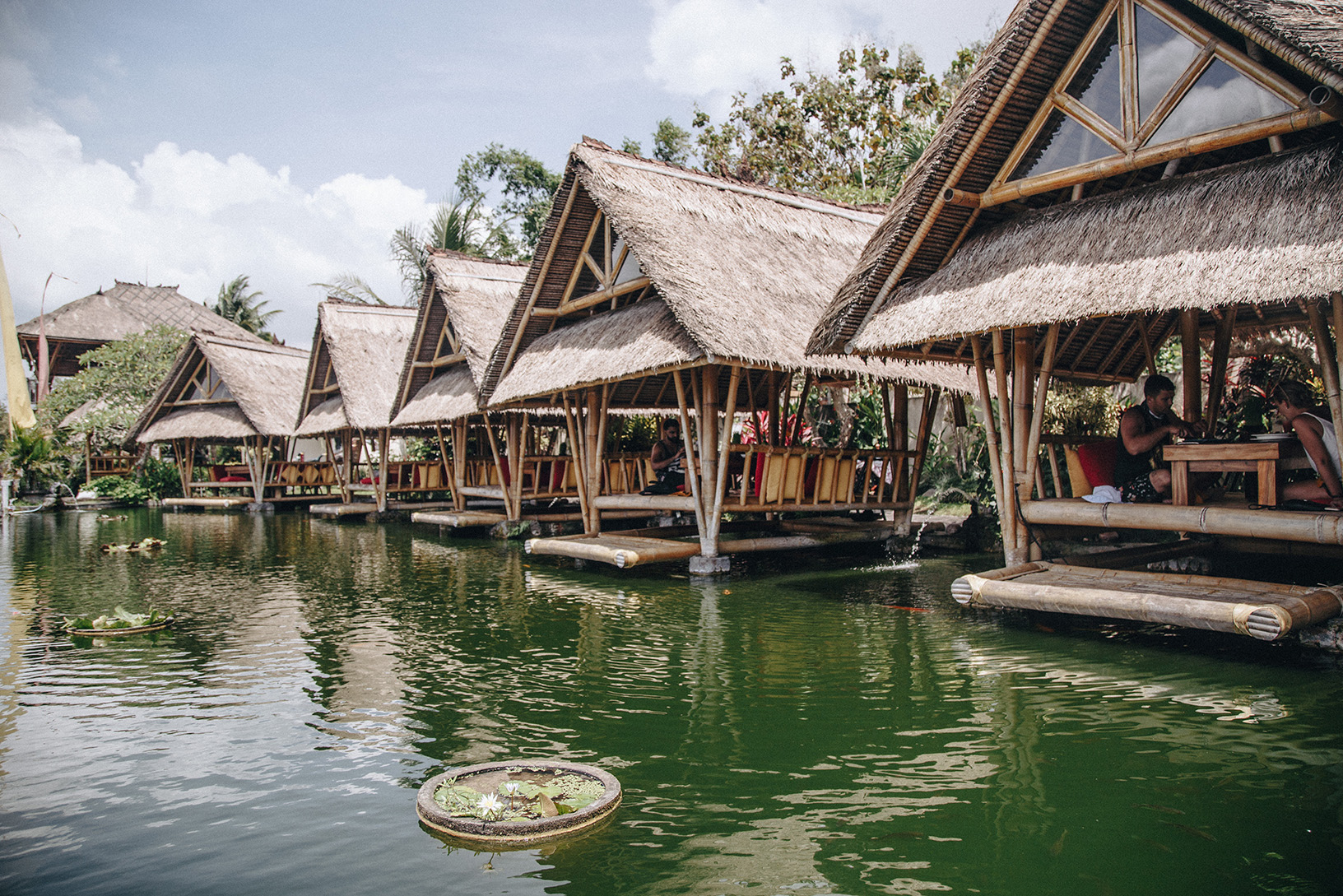 Bebek Tebasari Resto - Bali Restaurants