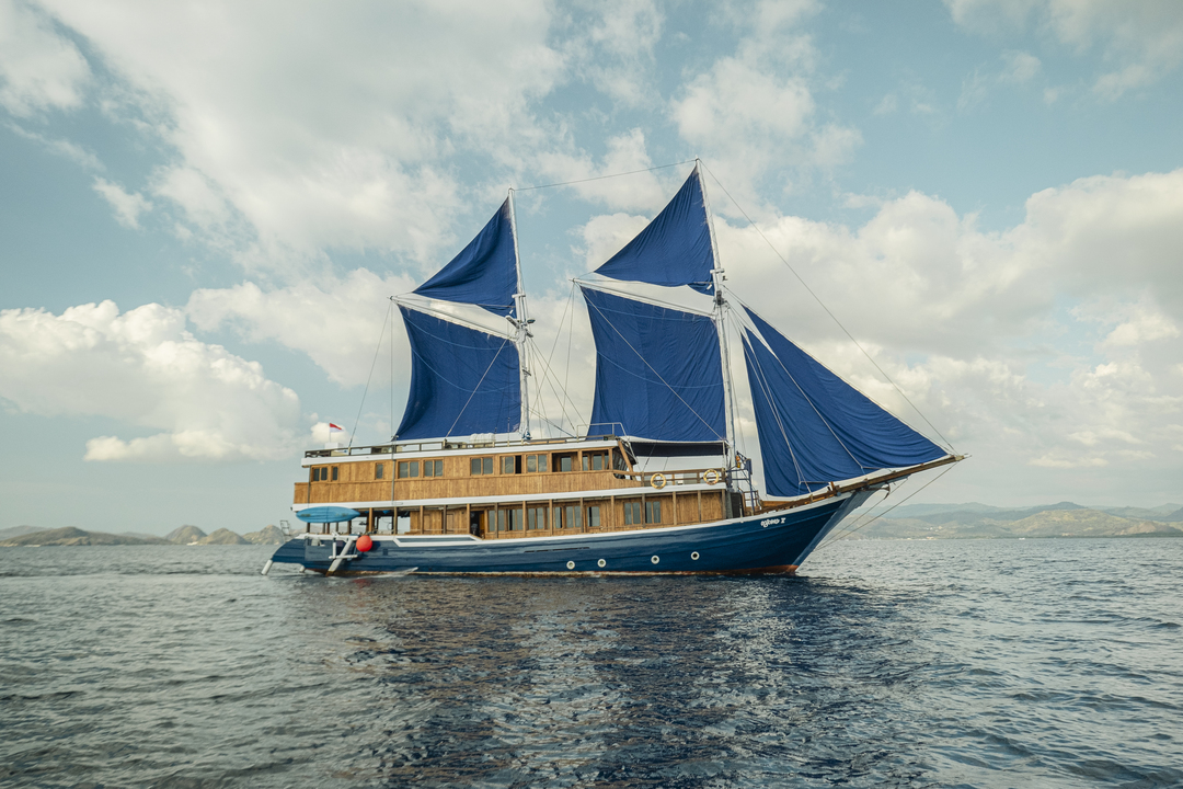 Private Diving for Cajoma V Luxury Phinisi - Komodo Boat Charter