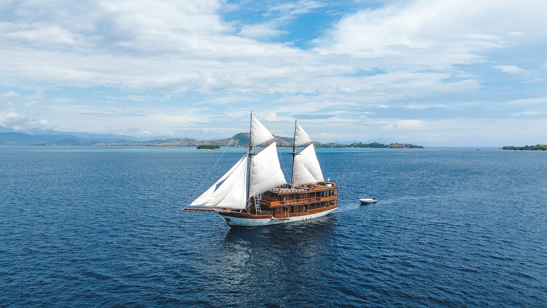 Open Trip 3D2N by KAI Voyages Luxury Phinisi - Komodo Sharing Tours