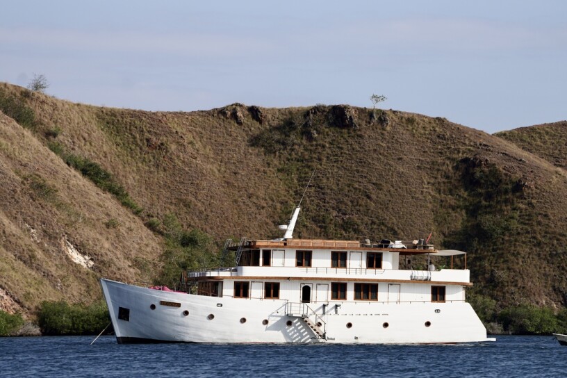 Private trip by La Costa Luxury Phinisi - Komodo Sharing Tours