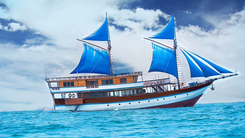 Private Trip by Mutiara Cruise Luxury Phinisi - Komodo Boat Charter