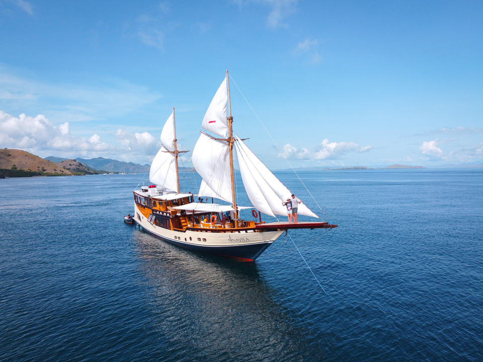 Private Trip by Navila Luxury Phinisi - Komodo Boat Charter