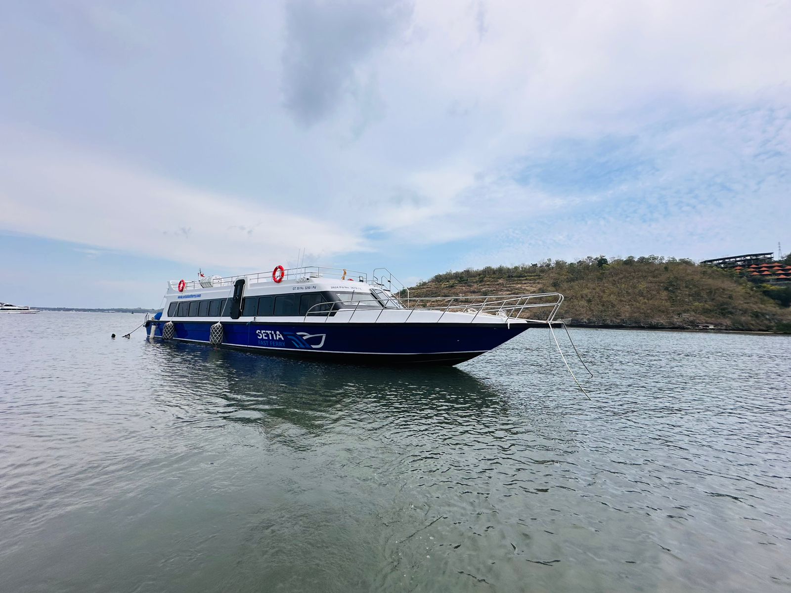 Setia Fast Ferry - Lembongan Fast Boats