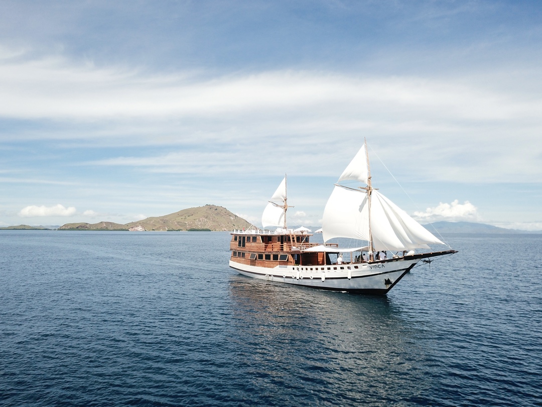 Private Trip by Vinca Voyages Luxury Phinisi - Komodo Boat Charter