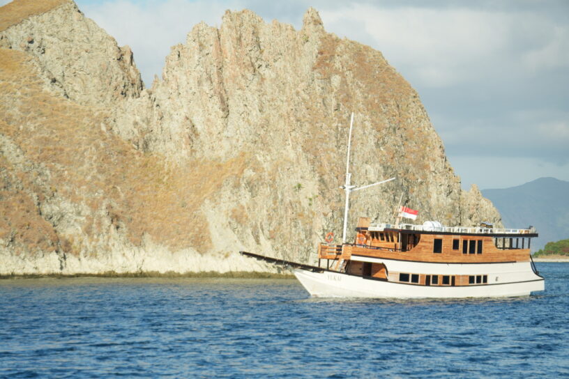 Private Trip by Yukai Deluxe Phinisi - Komodo Sharing Tours